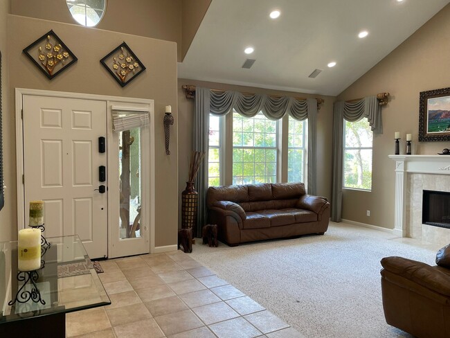 Living Room and Entrance - 6342 Skywalker Dr