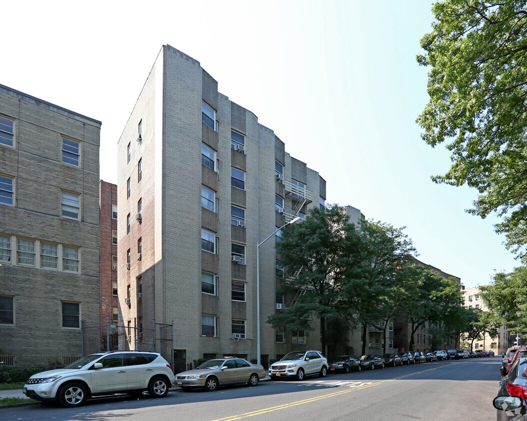 161171 Seaman Ave, New York, NY 10034 Apartments in New York, NY