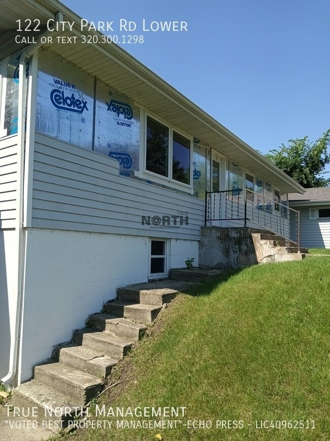 Building Photo - 122 City Park Rd