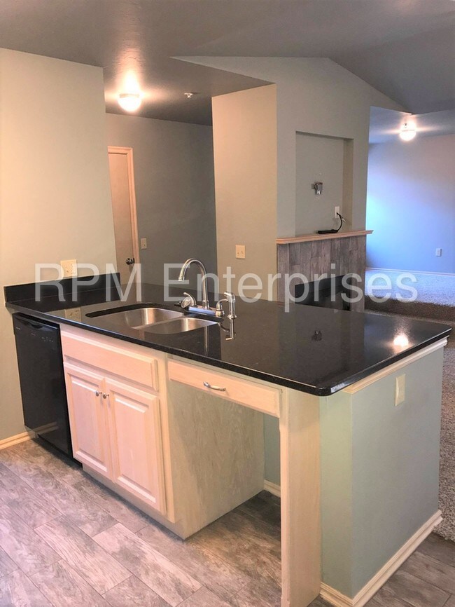 Building Photo - 13120 Buckeye Ct