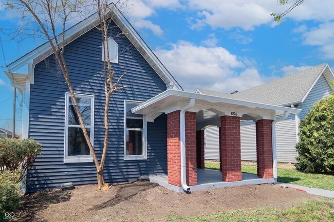 Building Photo - 856 River Ave