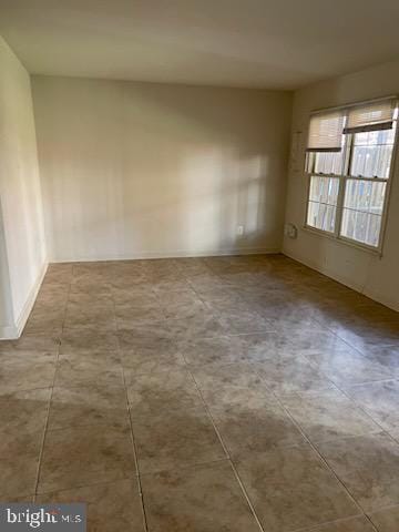 Building Photo - 5516 Sully Lake Dr