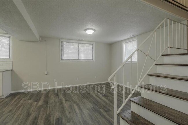 Building Photo - 18603 E 14th Terrace N