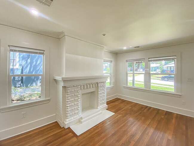 Foto del edificio - 2217 E 12th Pl
