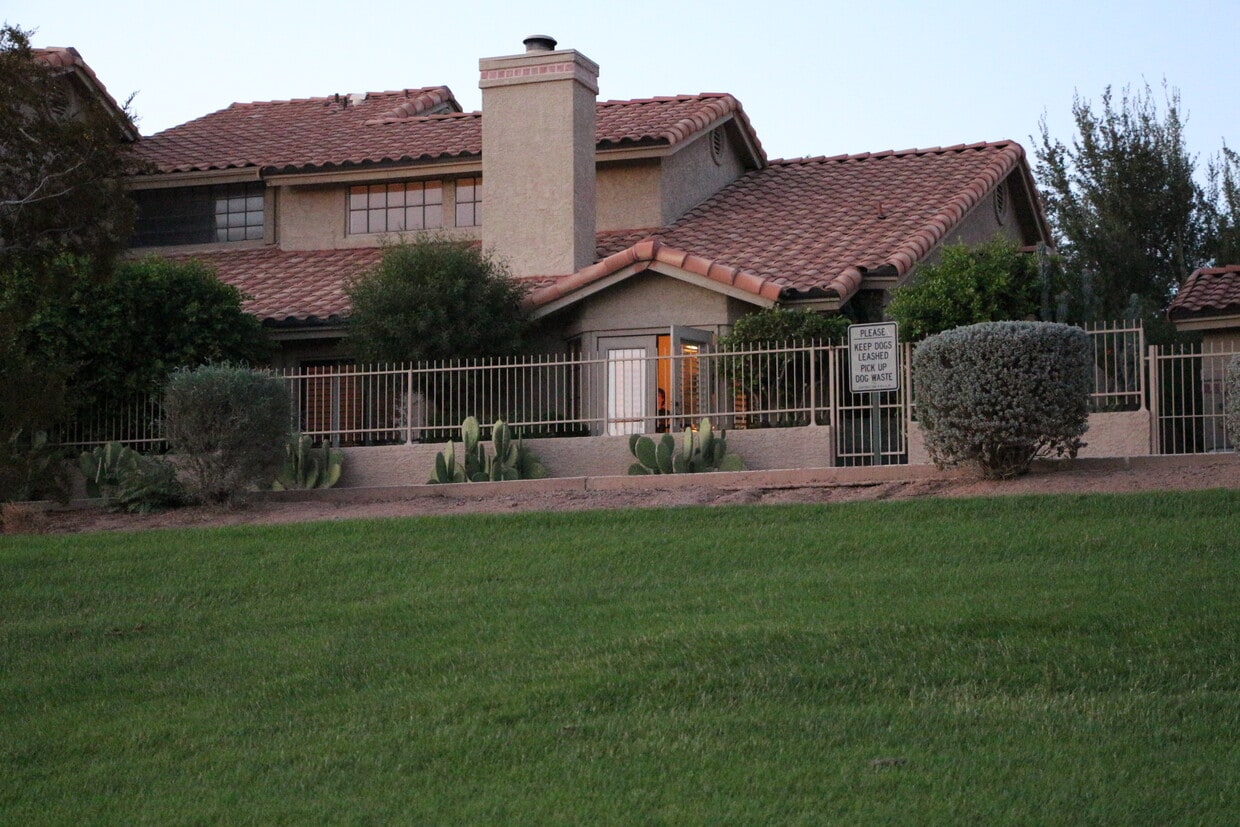 7785 E Joshua Tree Ln, Scottsdale, AZ 85250 Townhome Rentals in