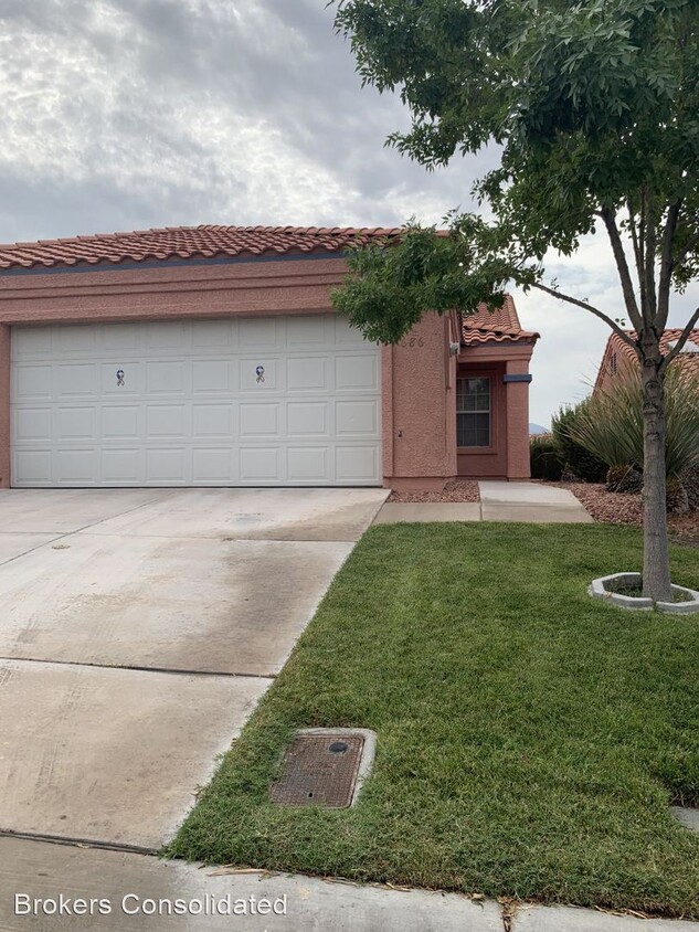 Primary Photo - 2 br, 2 bath House - 686 Peartree Lane