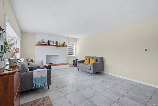 Foto del edificio - 6290 W State Rd 45