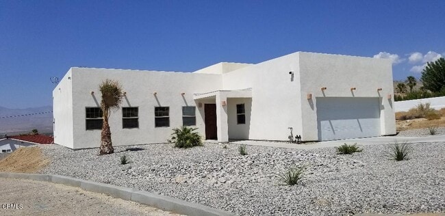 Building Photo - 9925 Mesquite Ave