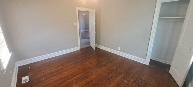 Building Photo - 4238 S 38th St