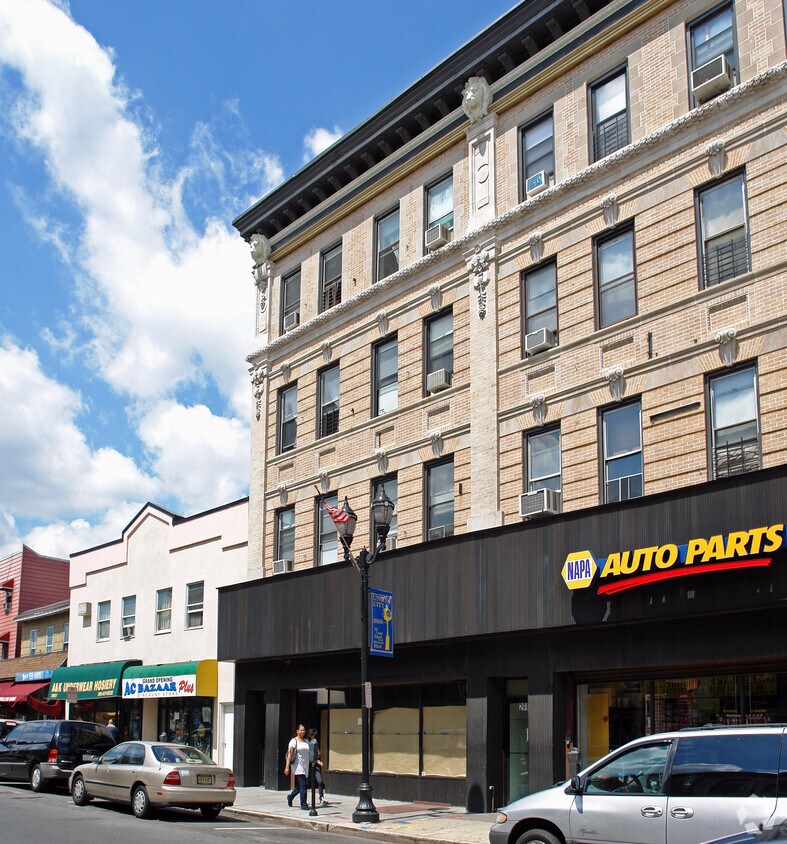 Building Photo - 2909 Bergenline Ave