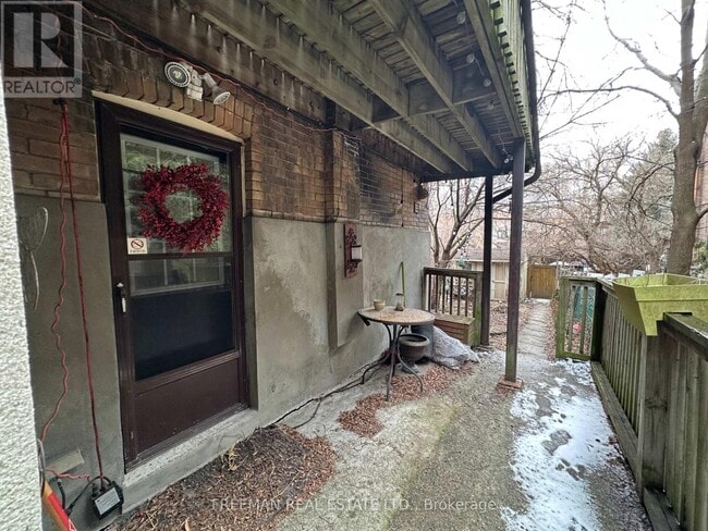 Building Photo - 234 Indian Grove