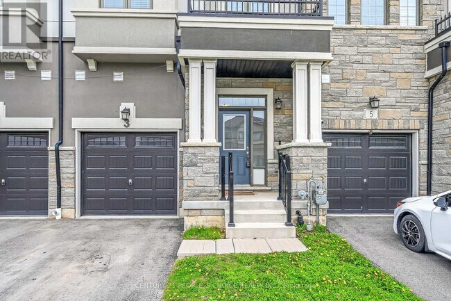 Building Photo - 3 Bilanski Farm Rd