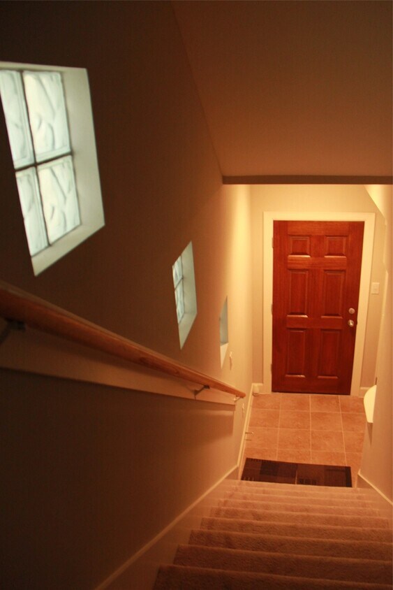 Foto del edificio - 3703 Main Poplar Dr