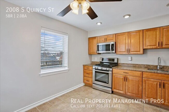 Foto del edificio - 2008 S Quincy St