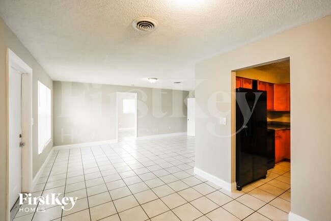 Building Photo - 5978 NW 16th Ct