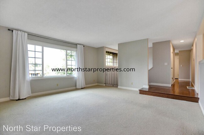 Building Photo - 3 br, 3 bath House - 8440 SW 70th Pl