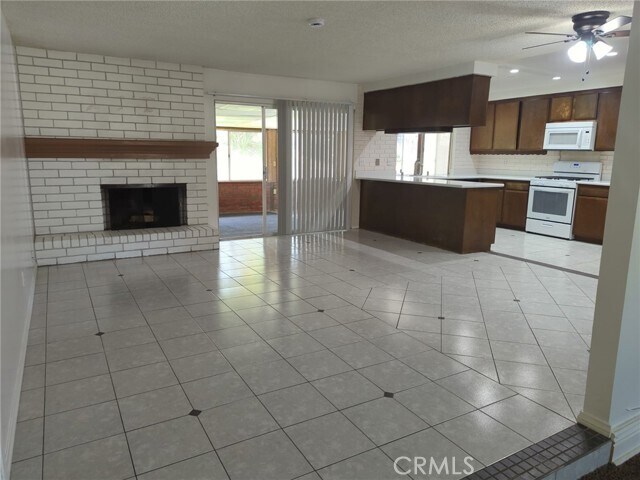 Building Photo - 11271 Sweetwater Dr