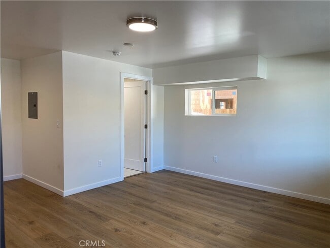 Building Photo - 12126 Oxnard St
