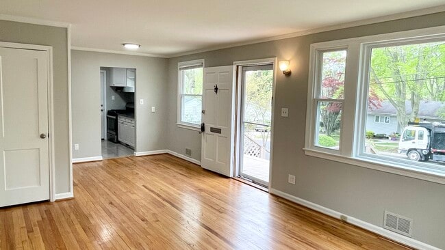 Building Photo - 9701 Montauk Ave
