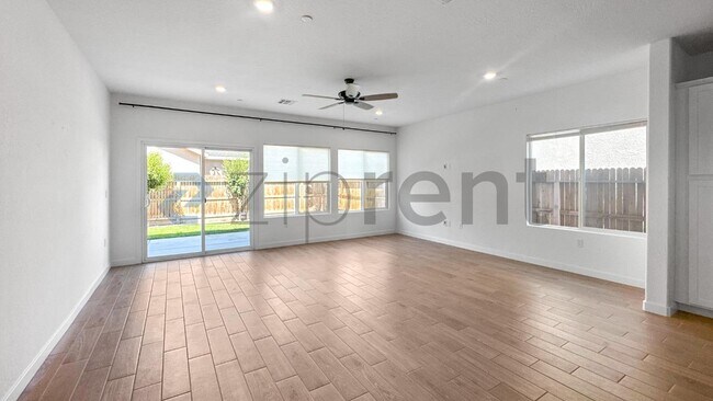 Foto del edificio - Unit