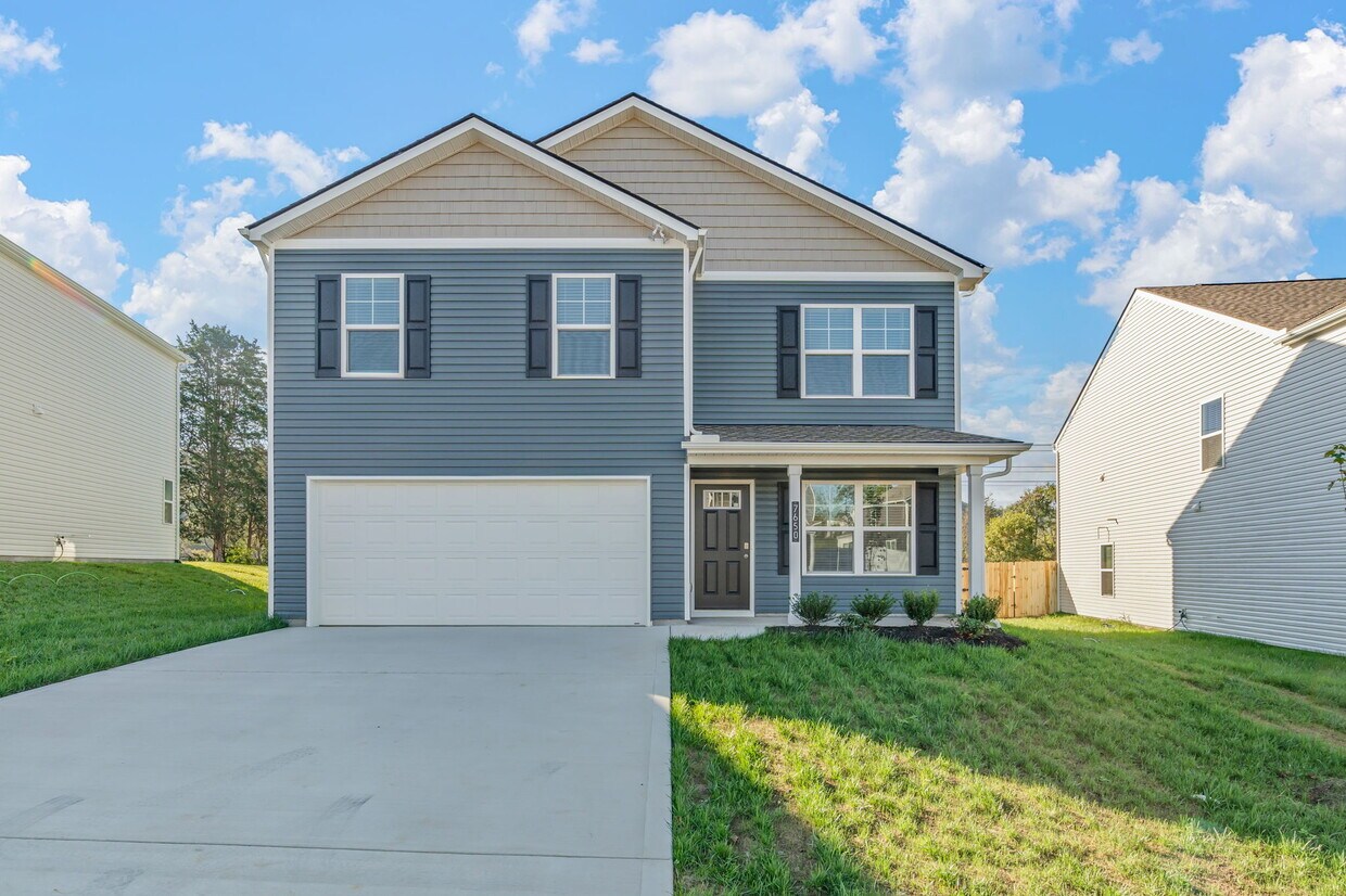 Foto principal - 7650 Belhaven Ln
