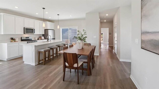 Foto del edificio - 521 Oak Opening Dr