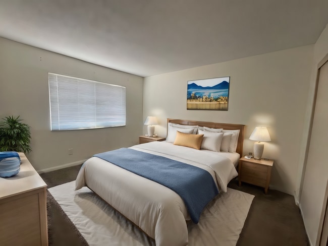 Building Photo - Charming 2-Bedroom Apartment w/parking in ...