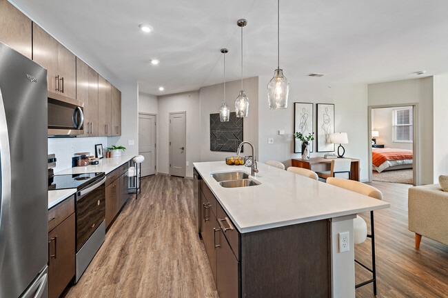 Kitchen - 19Nineteen Promenade