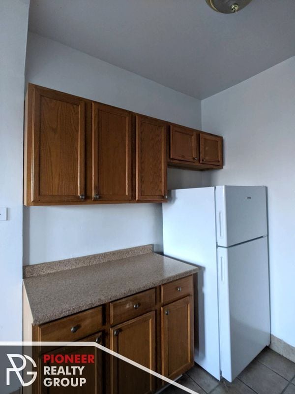 Building Photo - 4851 N Damen Ave