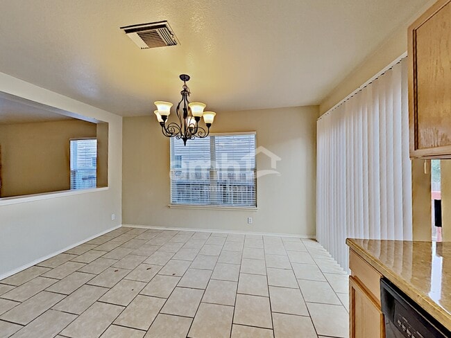 Foto del edificio - 4974 Bending Elms