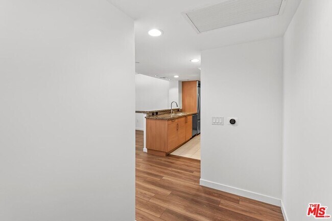 Foto del edificio - 13650 Marina Pointe Dr