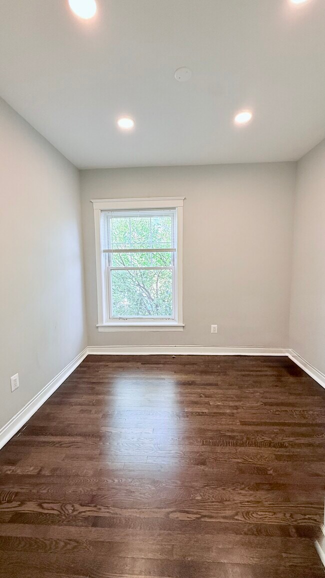 Foto del edificio - 3767 N Southport Ave