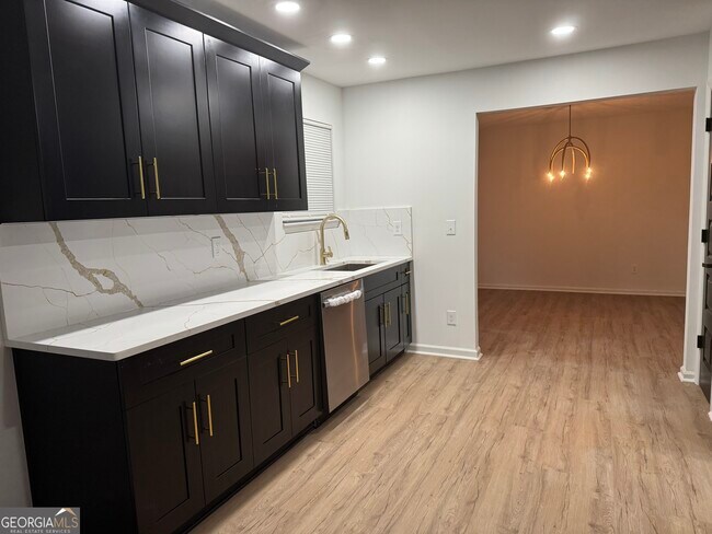 Foto del edificio - 5317 Medena Way