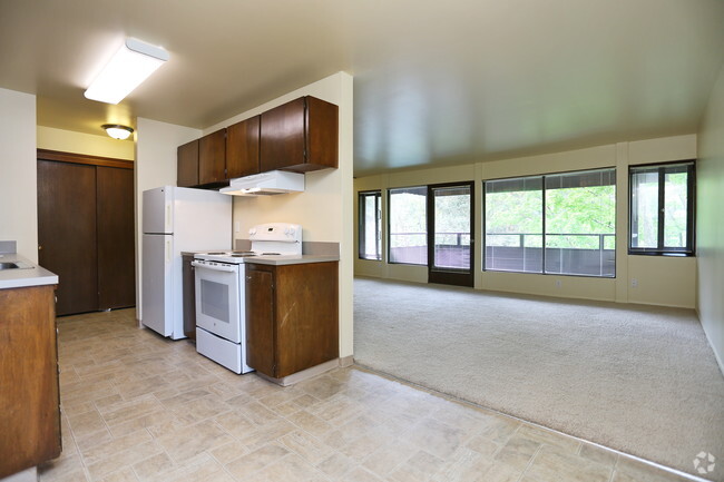 Kitchen and Dining Room - Executive Estates