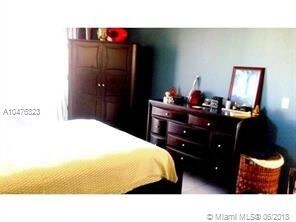 Foto del edificio - 2 br, 2 bath  - 8201 Byron Ave 504