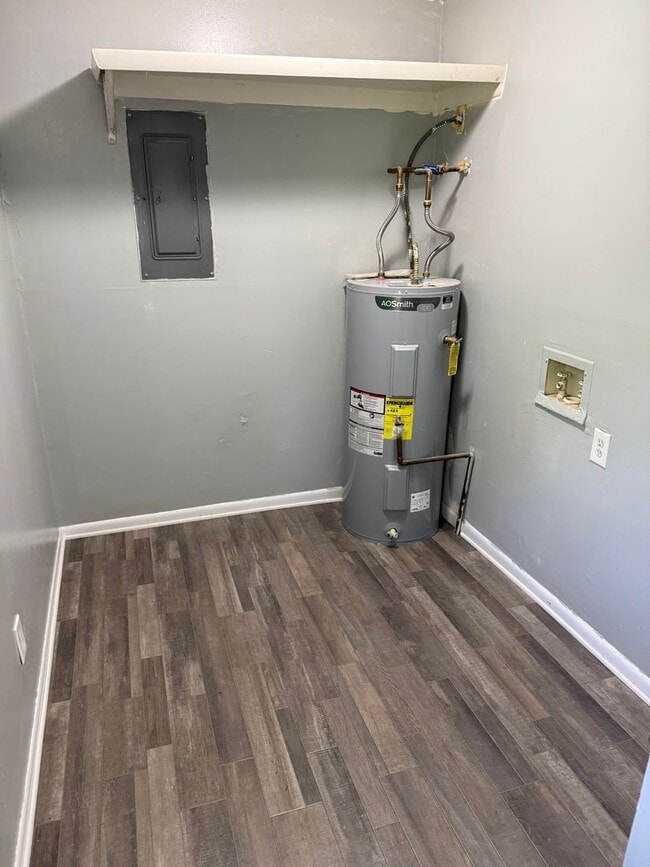 Building Photo - 3673 Bass Ct