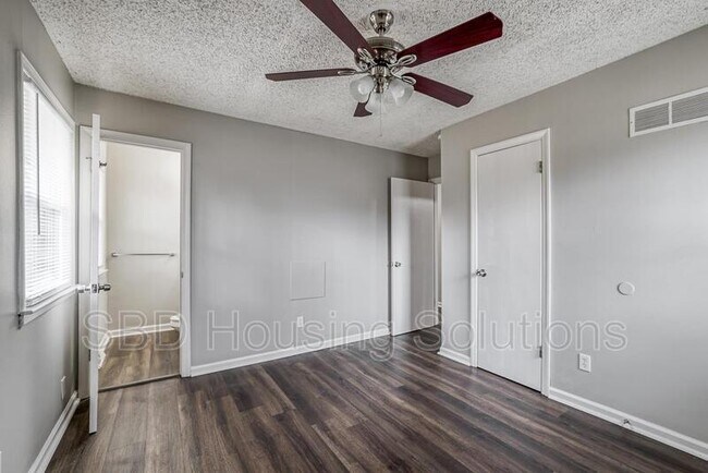 Foto del edificio - 5311 NE 46th Terrace