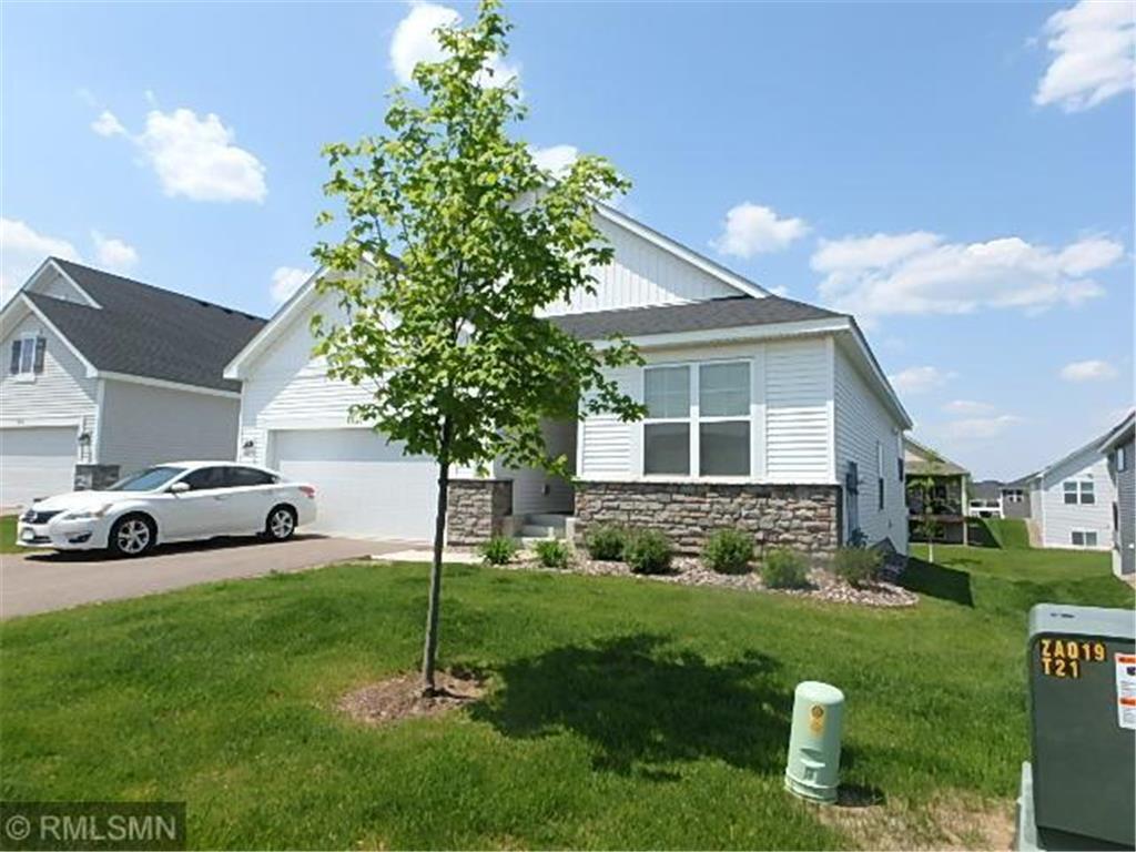 Foto principal - 7640 38th St N