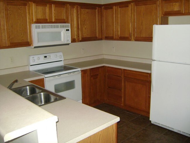 Building Photo - 10800 Frenchmen Loop