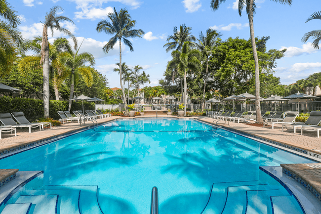 Piscina - Coconut Palm Club Apartments