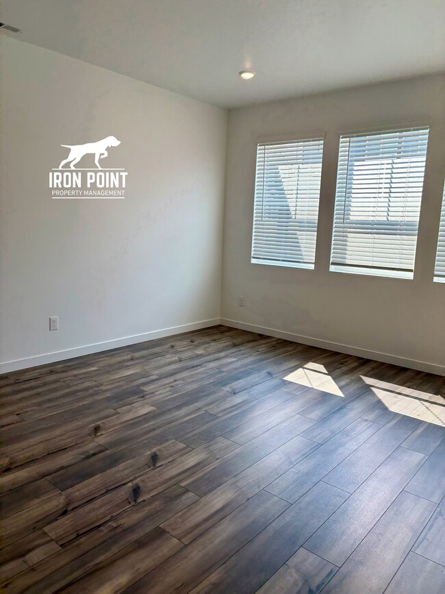 Foto del edificio - 4237 W Flint Dr