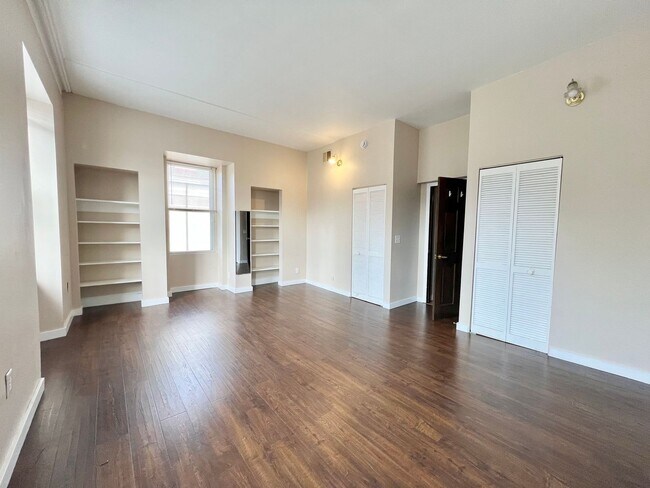 Building Photo - Roxborough/Manayunk 2 Bedroom Apartment