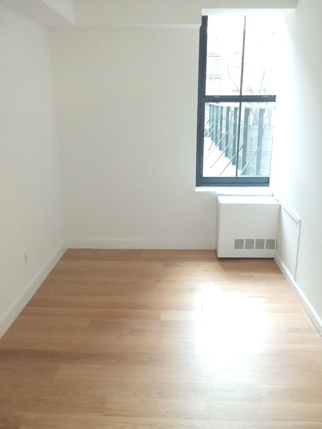 Primary Photo - 298 Mulberry St