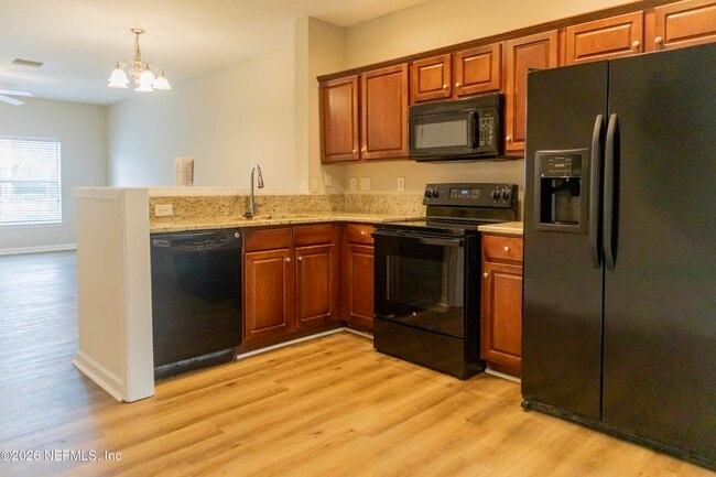Building Photo - 8144 Summerside Cir