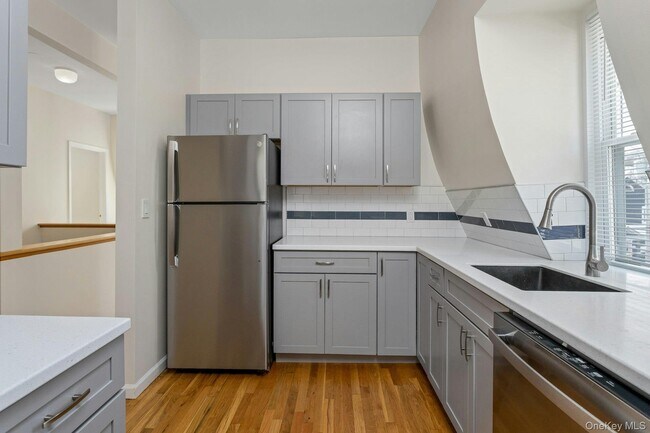 Foto del edificio - 11 Edgemont Rd