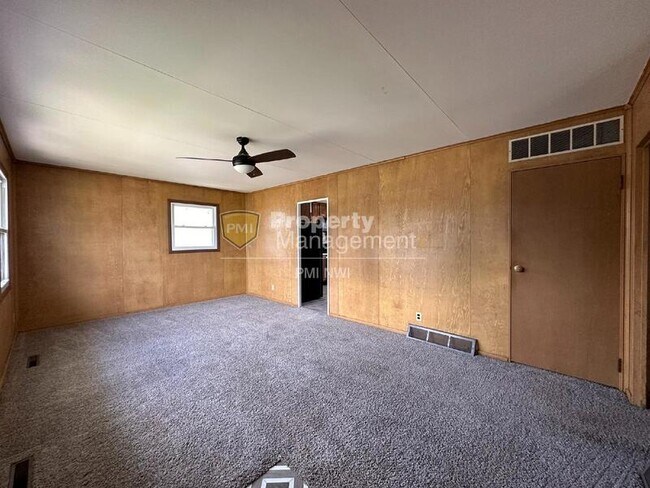 Building Photo - 510 Tremont St