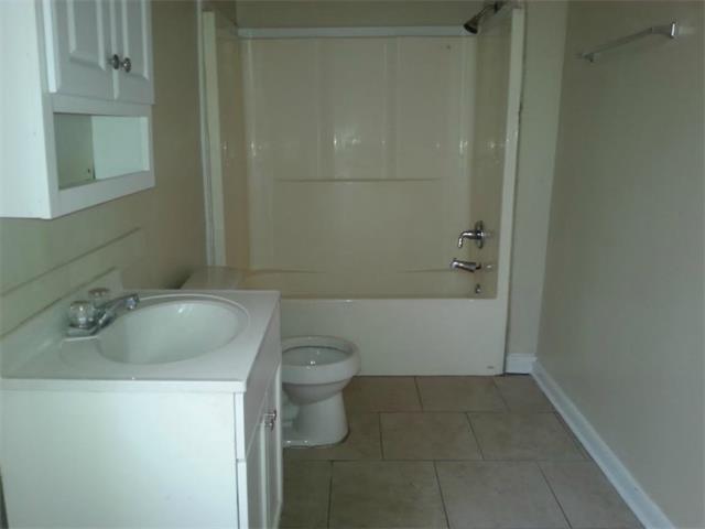 Foto del edificio - 2226 Barracks St