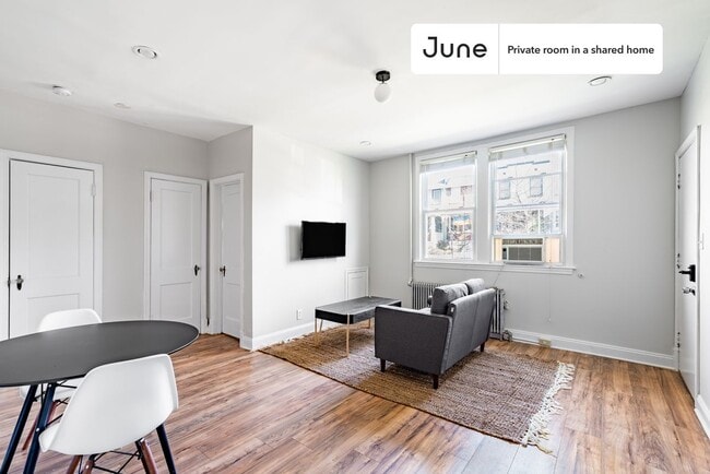 Building Photo - Private bedroom in 2 bed/1 bath Home