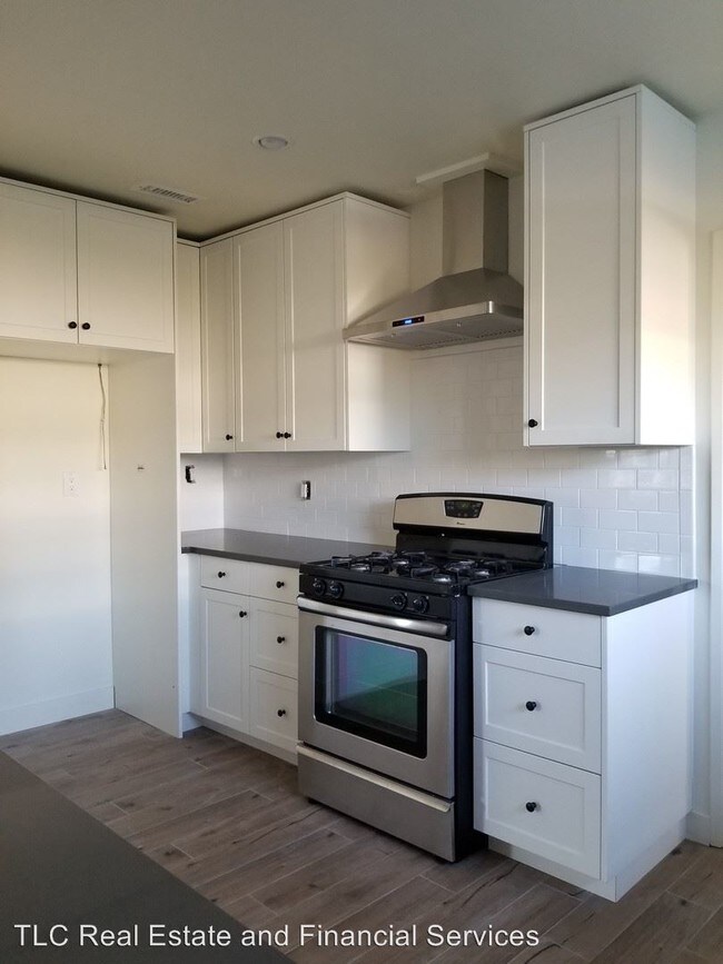 Building Photo - 3 br, 2 bath House - 823 W Hollyvale St