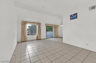 Building Photo - 4320 Gannet Cir